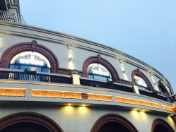 -TWOFACE 双面理发馆