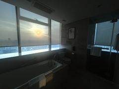 -上海龙之梦万丽酒店