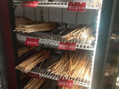 -钢管厂五区小郡肝串串香(蜀都万达店)