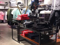 -阿迪达斯(武林银泰三叶草店)