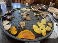 -彭妈家•韩国烤肉料理(张杨路店)