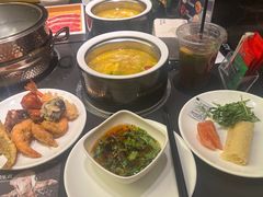 -钱小奴海鲜自助黑金店(杭州滨江龙湖店)