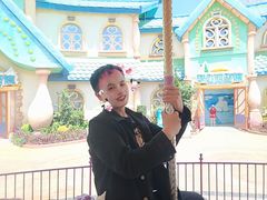 -七彩云南欢乐世界