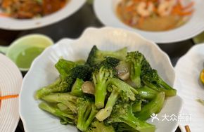 Malazhan Stir-Fried Broccoli