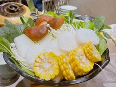 -东椰·海南椰子鸡火锅(朝阳门店)