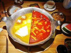 红颜花胶鸡锅-湊湊火锅·茶憩(杭州湖滨银泰in77店)
