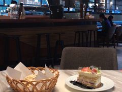 -麦田工坊(月湖店)