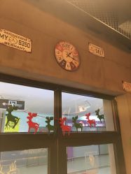 -PE SALON