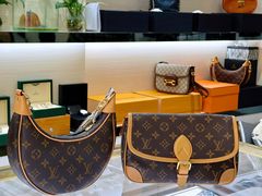 -万古奢侈品(上南春天苑店)