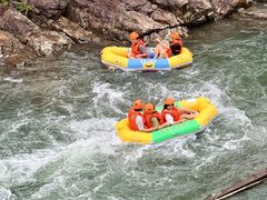 -安吉龙王山峡谷漂流