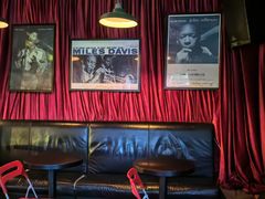 -东岸Cafe 爵士俱乐部