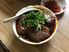 -小杨翘脚牛肉