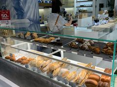 面包甜点陈列柜-Perma Café樸門(五羊店)