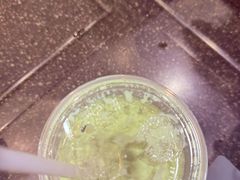 -星巴克(上海虹桥新天地二店)