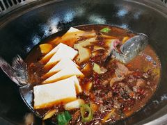 -哈尔滨烧烤·山河村铁锅炖(交大店)
