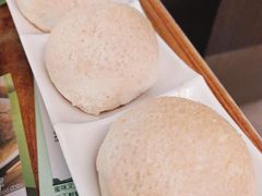 酥皮焗叉烧包-添好运点心专门店(深水埗店)