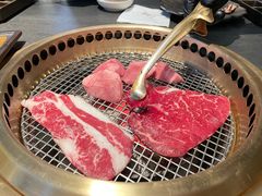 -铭牛烧肉·和牛海鲜自助(高新月牙湖店)