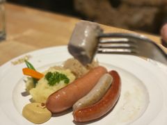 -LENBACH兰巴赫西餐啤酒坊(大连东港店)
