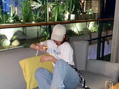 -The ROOF (通盈中心店)