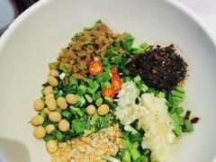 -吃城都·鱼蛙火锅(西玉龙街店)