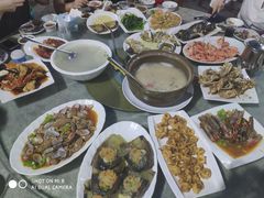 -四川小胡子海鲜(丁村万人海鲜广场店)