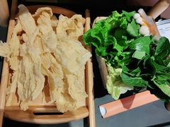 -牛人日志·鲜牛肉骨汤火锅(万科里瑧店)
