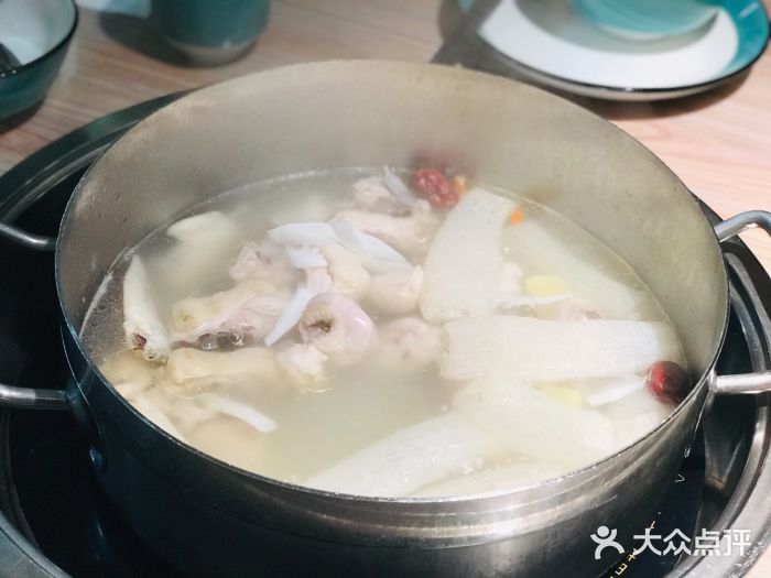 鑫泽园椰子鸡(武商mall店)竹笙椰子鸡图片