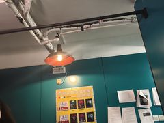 -荒岛实景沉浸密室(江汉路1店)