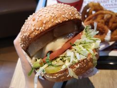 -The Habit Burger Grill 哈比特汉堡(复兴soho店)