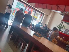 -顺溜·手工刀削面·黑金店(铜锣湾店)