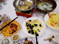 -乡土特色.冷锅鱼.牦牛肉汤锅