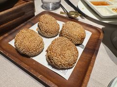 肉末芝麻烧饼-四季民福烤鸭店(外滩外白渡桥店)