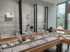 -无界眼镜MaxLess(滨江星光大道店)