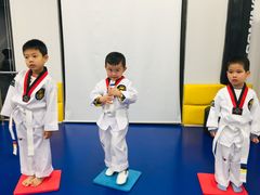 -金载勋跆拳道场(玲东花园店)