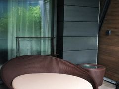 -上海滴水湖皇冠假日酒店