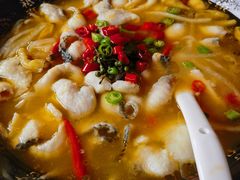 -湖泉水云间餐厅·弥勒地道菜(B座店)