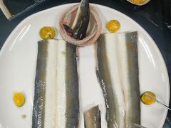 鲜活鳗鱼-奉座泥炉烤肉·活鳗·稻草黄油鸡(龙美店)
