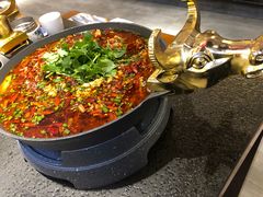 -万重锦·人文川菜馆(骡马市店)