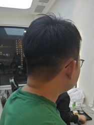 -苏豪美发S A L O N烫发染发