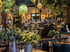 -临界音乐酒馆·小龙虾·江湖菜(华熙LIVE·鱼洞店)