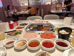 -海底捞火锅(杭州庆春路夜宵主题店)