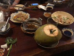 -Cuc Gach Quan Restaurant