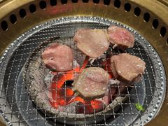 -山川小町·极番烧肉(新地假日广场店)