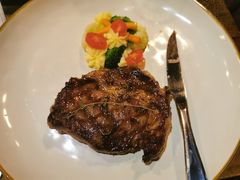 -SISTERS BAR RESTAURANT川意酒馆(嘉善老市H楼店)