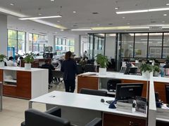 -上海宝信宝马4S店