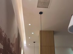 -蜜桃餐厅·伴山(湖滨商业街店)