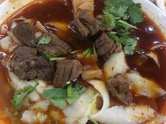 红烧牛肉刀削-华兴街自力面店