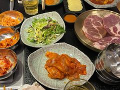 -臻牛烤肉