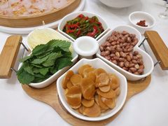 客家鱼生配菜-围龙屋客家食府(福田店)