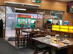 大堂-胡须佬鸡煲四季火锅店(石厦西村直营店)
